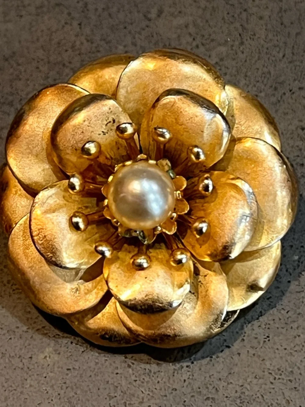 Vintage Coro Gold Tone Textured Petal Camellia Flower Brooch w/Faux Pearl Center